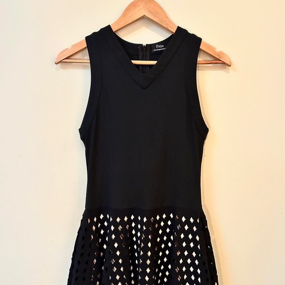 Black Geometric Dress - Picture 3 of 7
